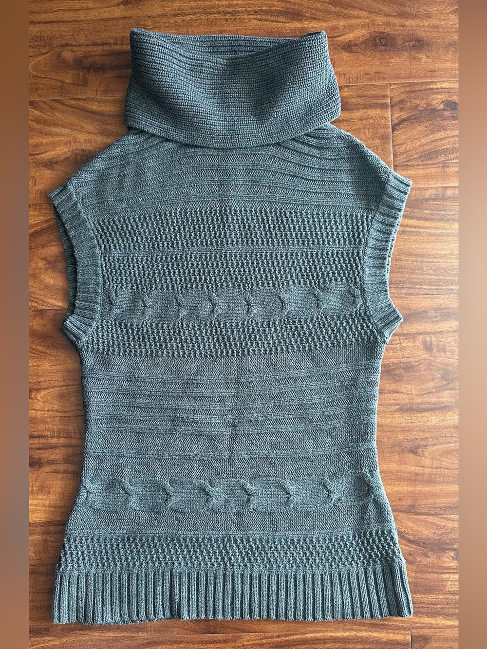 Cable knit cotton turtleneck vest 100% cotton S